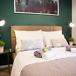 Apartment Luxurious With Private Garden Split