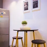 Luxurious With Private Garden Apartment *