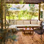Apartment Luxurious With Private Garden *