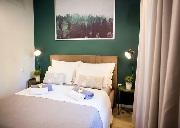 Luxurious With Private Garden 斯普利特