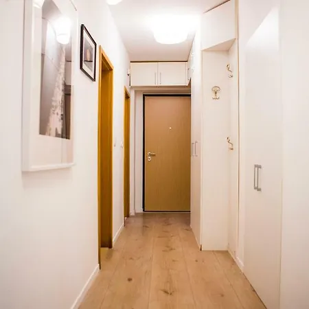 Apartman Luxurious With Private Garden *