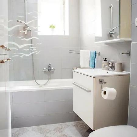Luxurious With Private Garden *