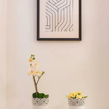 Apartment Luxurious With Private Garden *