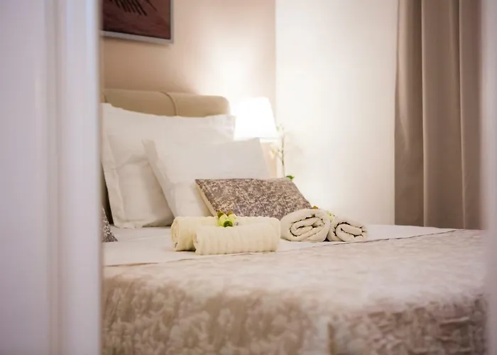 아파트 Luxurious With Private Garden